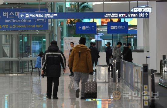 교통센터는 T2 지하1층과 연결된다.