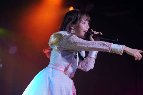 사진출처= 모모노기 카나 트위터