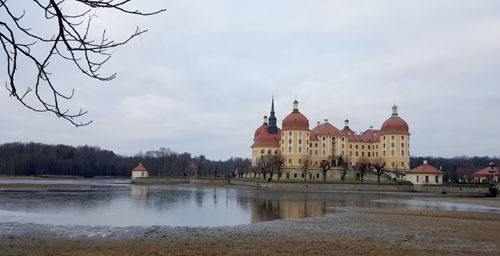 지난해 12월 3일 찾은 독일 드레스덴 근교의 ‘모리츠성 궁전’. 옛날 작센왕국 군주가 사냥을 즐기며 휴식을 취하려고 만든 곳으로, 지금은 각종 전시회와 축제가 열려 많은 관람객을 끌어모은다.
