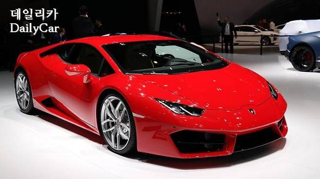 슈퍼카 람보르기니 우라칸