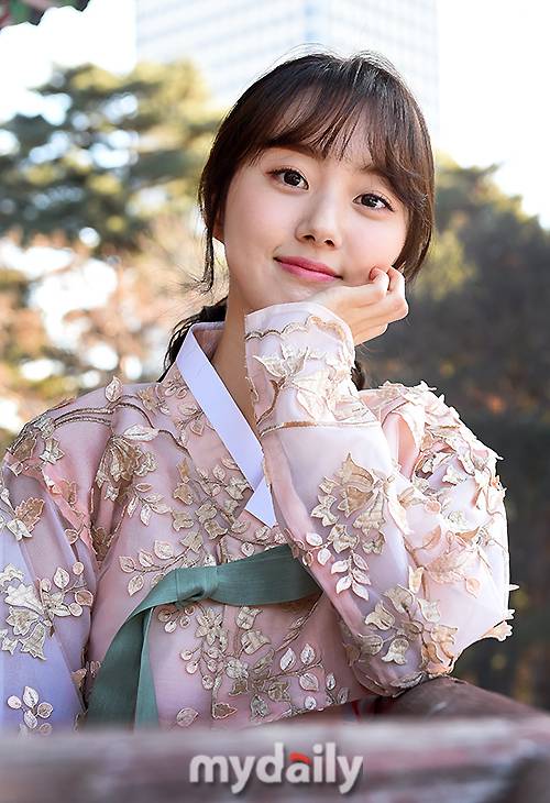 ▲ 박세완 '작은 얼굴에 사슴 같은 눈망울'