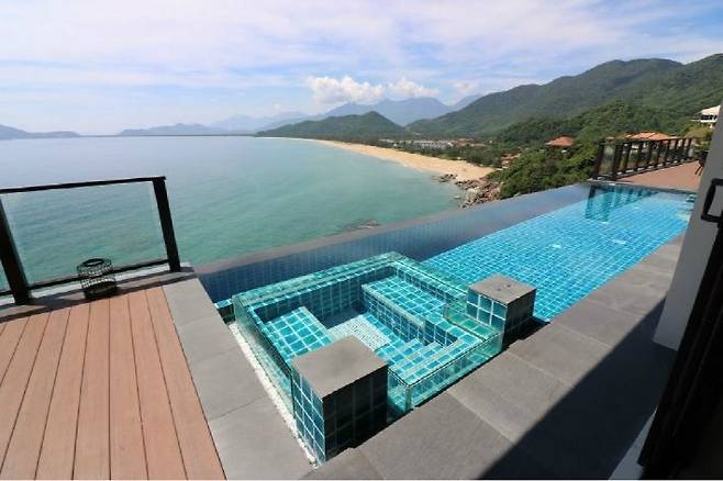 온 가족이 함께 하거나 친구 및 지인들과 함께하는 다낭자유여행 일정에는 일반 호텔보다는 프라이빗한 풀빌라 리조트가 더 적합하다. (사진=베트남스토리 제공)