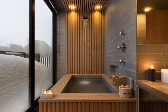 일본 나가노현, 근사한 자쿠지를 갖춘 에어비앤비 숙소. 이런 식으로 특정 시설을 이용하고 싶다면 필터 기능을 활용해 검색하면 된다. [사진 에어비앤비]