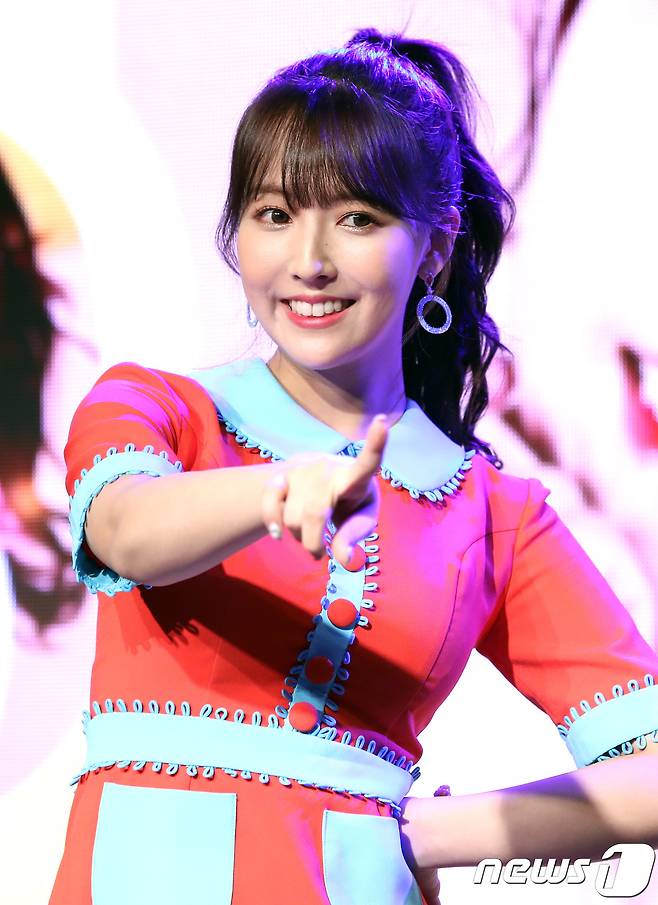 허니팝콘 미카미 유아가 21일 오전 서울시 마포구 스테이라운지에서 첫 번째 앨범 ‘비비디 바비디 부’(Bibidi Babidi Boo) 쇼케이스를 열고 포즈를 취하고 있다. 2018.3.21./뉴스1 © News1 권현진 기자