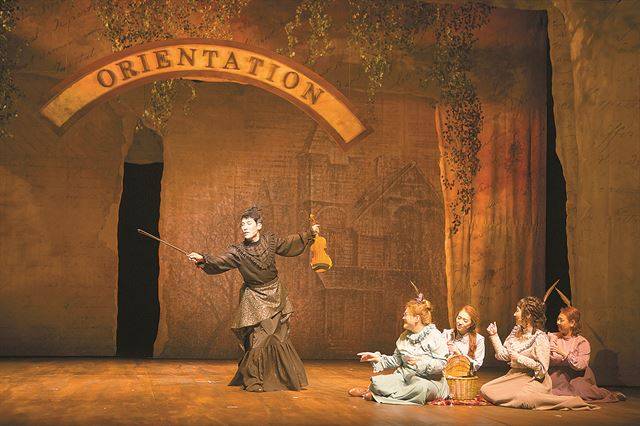 뮤지컬 '레드북'은 야한 소설을 소재로 진취적인 여성상을 그린다. PRM 제공