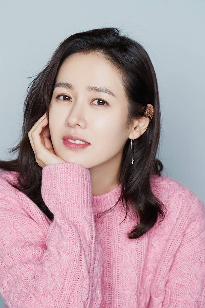 배우 손예진, 사진제공 롯데엔터테인먼트