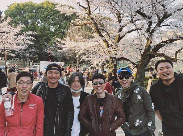 김제동,황정민,주진우,류승완,이승환,강풀(왼쪽부터). 사진|이승환 인스타그램