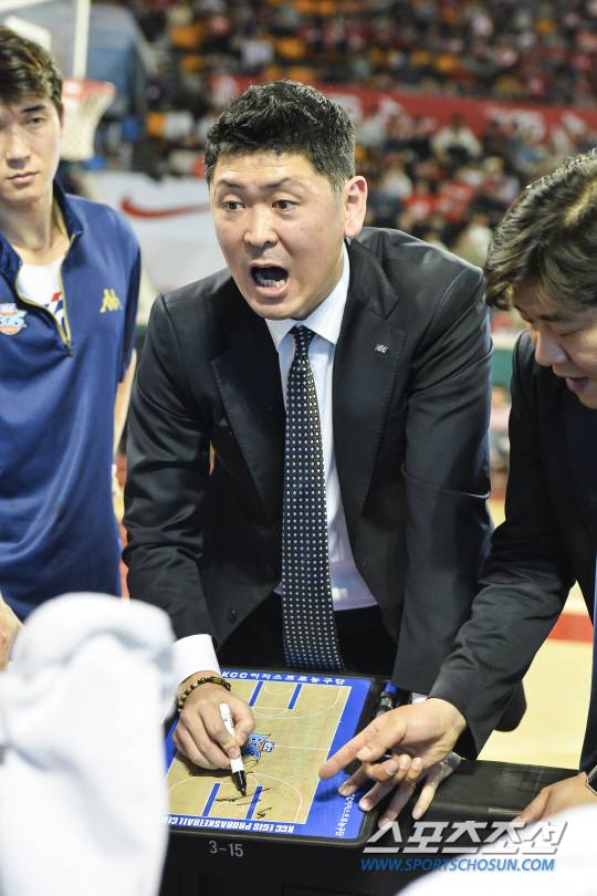 KCC 추승균 감독. 사진제공=KBL