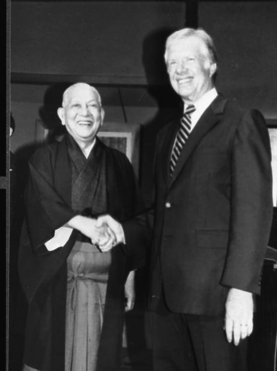 사사카와 료이치 전 일본선박진흥회 회장과 지미 카터 전 미국 대통령.[중앙포토]