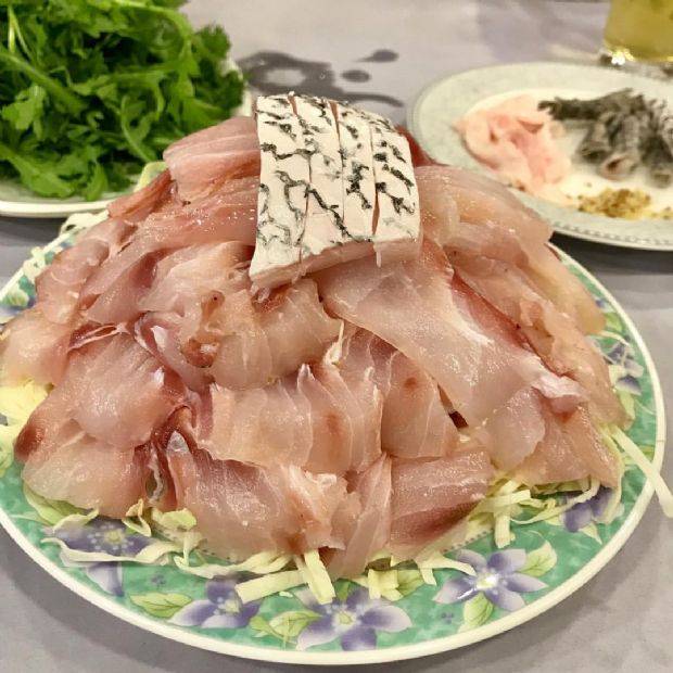 영란횟집(사진=인스타그램ID_nahooninmokpo)