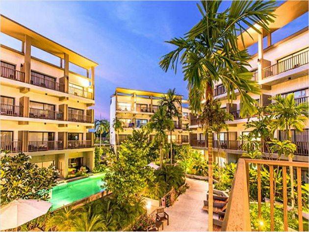 아오낭 비치와 가까이 자리한 디바나 플라자 호텔. 낮은 층의 현대적인 건물로 구성돼 있다. (사진=디바나 플라자 제공)