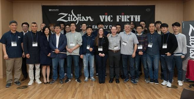 사진제공=코스모스악기 (C)Grimmza Lee