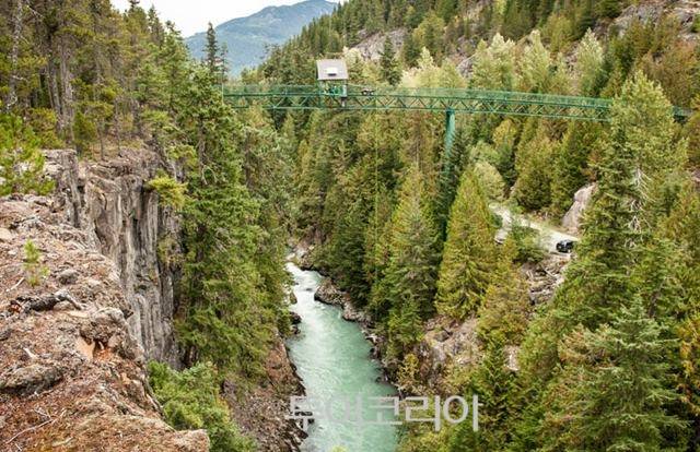 ▲ 휘슬러 번지점프ⓒ캐나다관광청