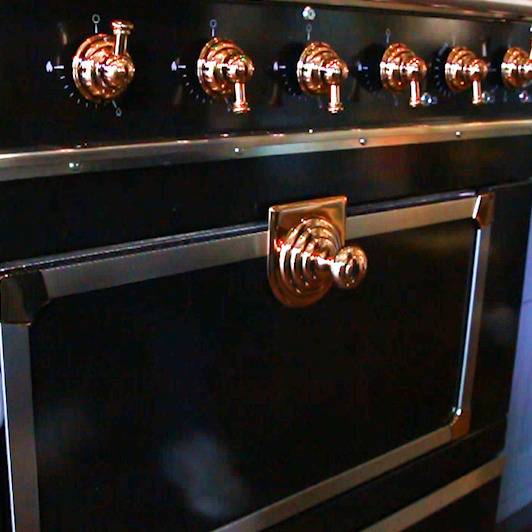 오븐은 130도로 예열한다.