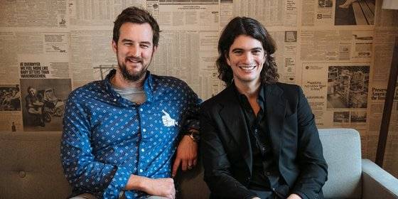 2010년 뉴욕에서 '위워크'를 공동창업한 미구엘 맥캘비 최고문화책임자(왼쪽)와 아담 노이만 최고경영자. [사진 위워크]