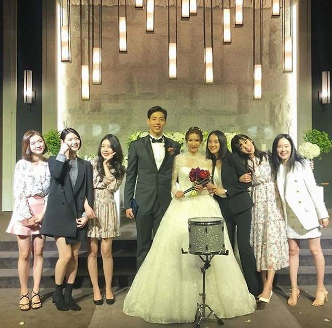 정아와 같이 걸그룹 애프터스쿨을 함께한 리지는 결혼식 사진을 자신의 인스타그램에 올렸다. (사진=리지 인스타그램)