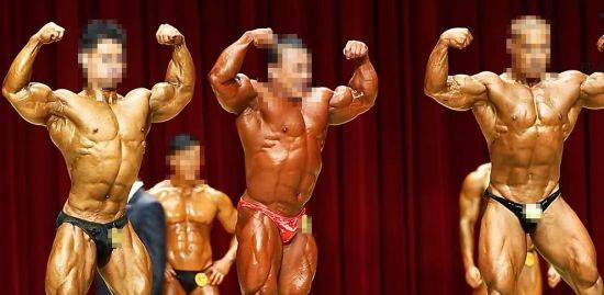 보디빌딩 경기에 참가해 기량을 뽐내는 선수들.[사진=유튜브 화면캡처]