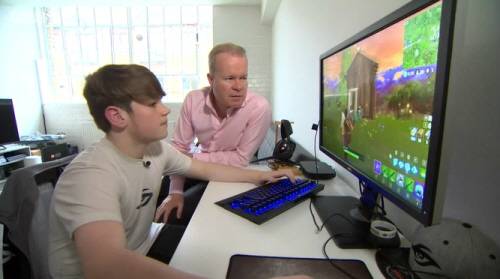 가족의 지원이 10대 프로게이머를 만들었다.