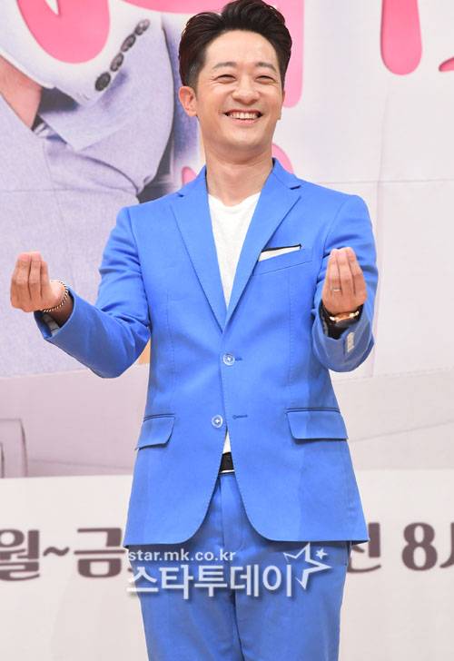 가수 겸 배우 알렉스 /사진=스타투데이