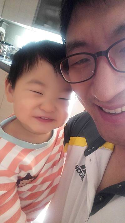 아빠와 아기 ⓒ박현진