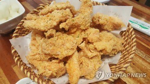 치킨 [연합뉴스 자료 사진] 기사 내용과 직접 관련 없음