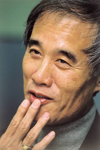 한겨레 창간 논설위원이었던 정운영. 한겨레 자료사진