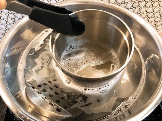 수저통과 내부 거름망이 반짝반짝해지는 게 눈에 보인다.