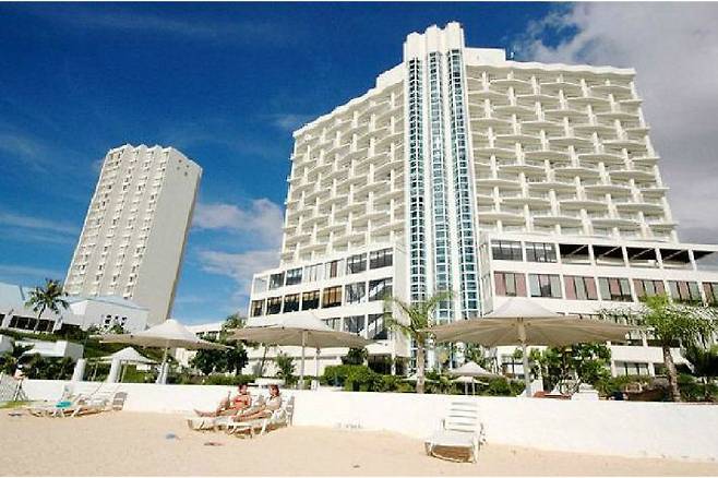 다양한 액티비티 및 해양스포츠를 즐길 수 있는 괌 온워드 비치리조트. (사진=땡처리닷컴 제공)