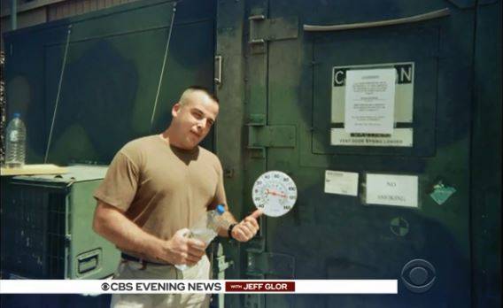 불의의 사고로 목숨은 건졌지만 두 팔을 잃었다.