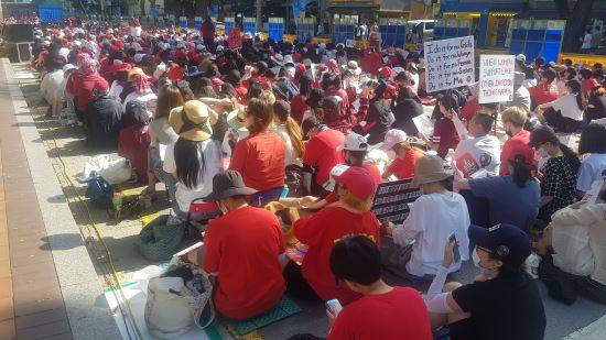 7일 서울 종로구 혜화역 인근에서 열린 불법촬영 편파수사 규탄 시위. 최예슬 기자