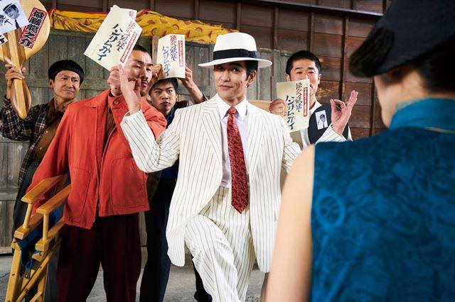 1960년대 일본 영화계의 풍경이 재치 있는 유머와 과장된 표현으로 맛깔스럽게 재현된다.