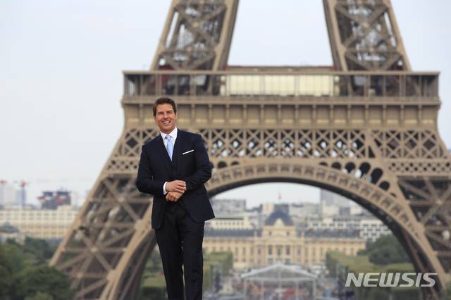 톰 크루즈, 프랑스 파리 월드 프리미어