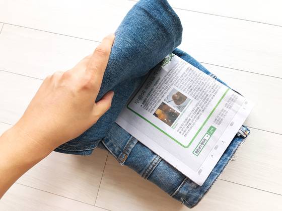 지퍼백에 넣을 정도의 크기로 부피를 줄인다.