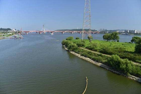 선유교에서 바라본 성산대교 쪽 풍경