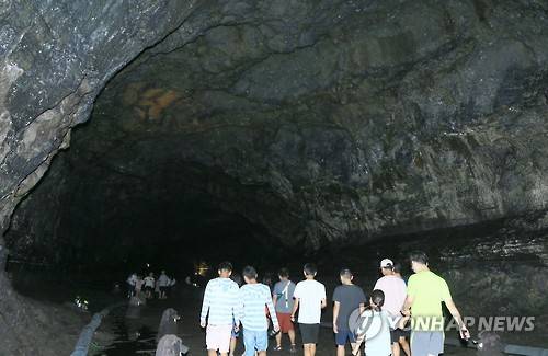 제주시 구좌읍 천연동굴인 만장굴 [연합뉴스 자료사진]