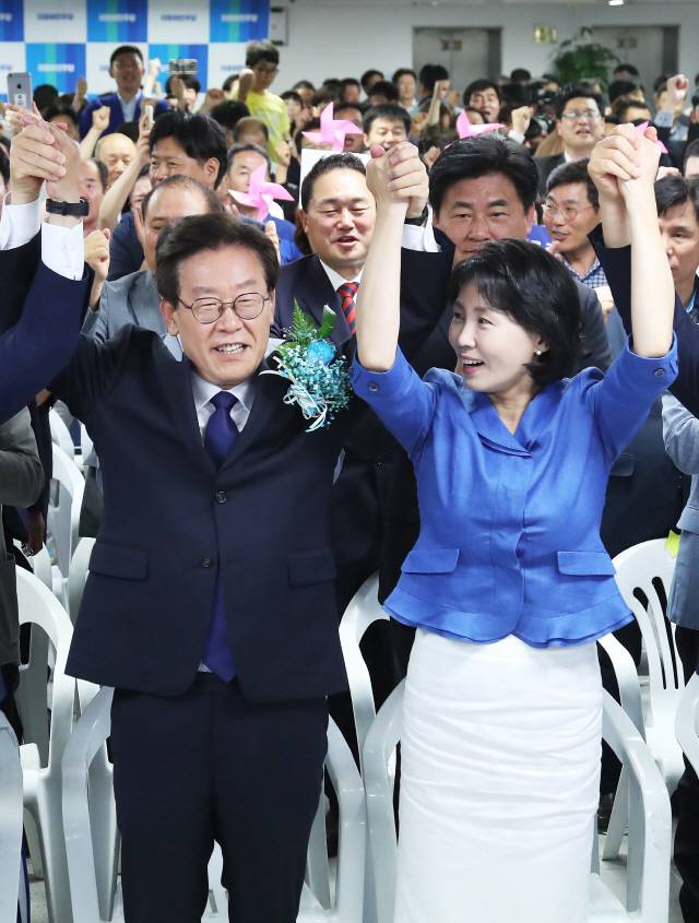 이재명 경기지사와 부인 김혜경 씨./연합뉴스