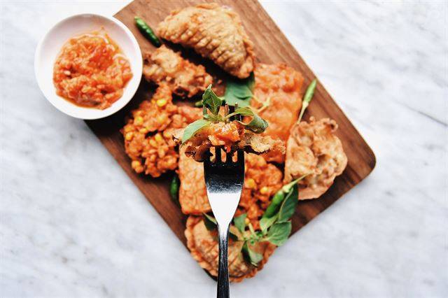 인도네시아를 대표하는 음식 중 하나인 ‘고랭안’. ⓒ인도네시아관광청