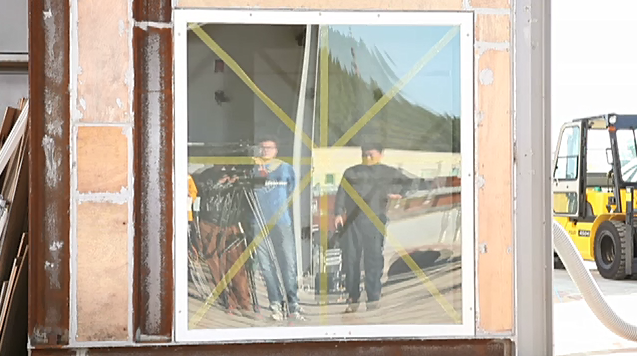 별 모양으로 테이프를 붙이고 시험(출처: 국립재난안전연구원)