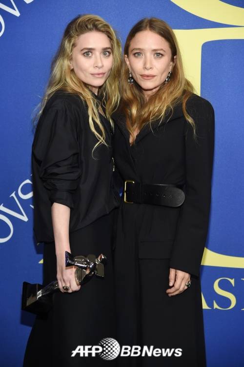 케이트 메리 올슨과 애슐리 올슨 자매 /AFPBBNews=뉴스1