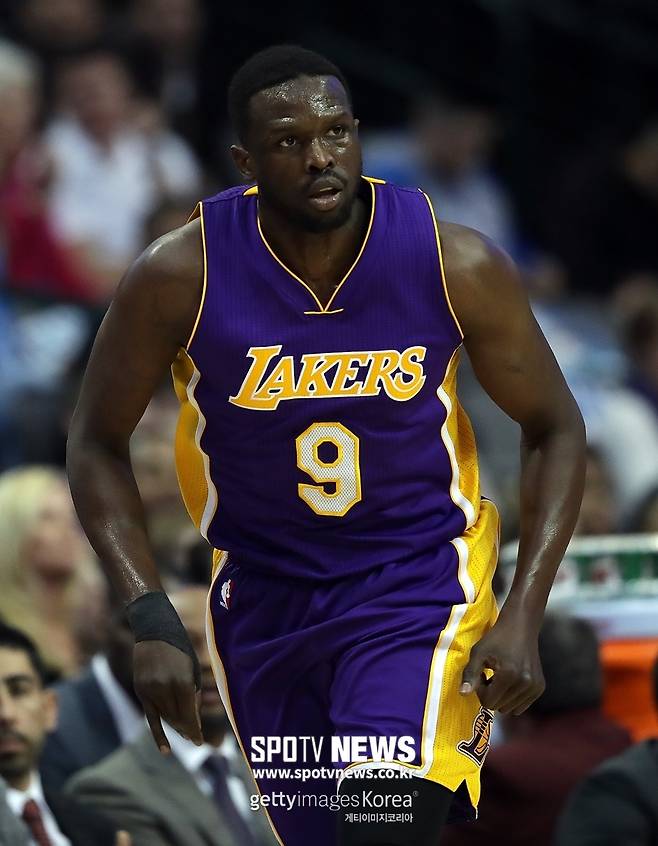 ▲ 루올 뎅은 지난 시즌 LA 레이커스 유니폼을 입고 1경기 출전하는데 그쳤다.