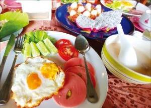 치앙라이 센스코리조트 아침 메뉴.