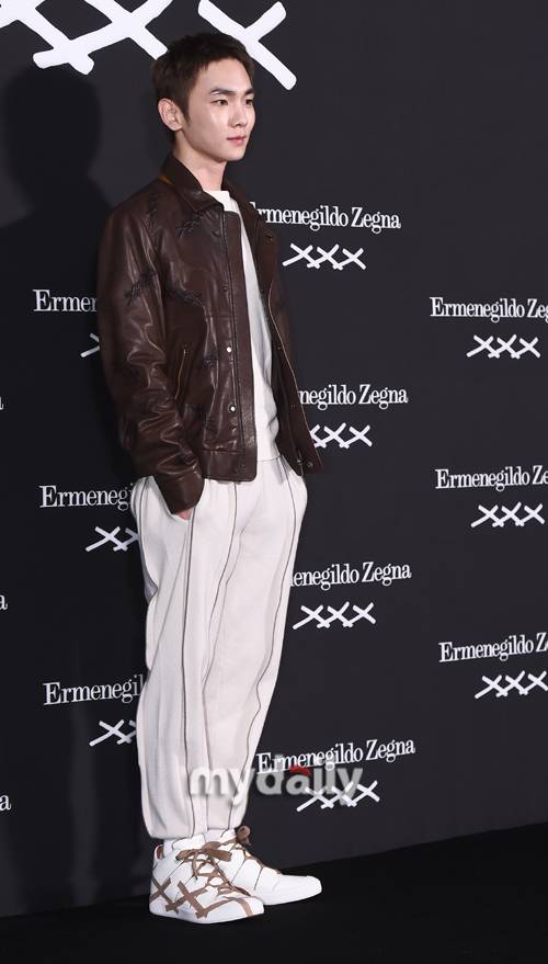 ▲ 샤이니 키 '반항아 느낌 물씬'