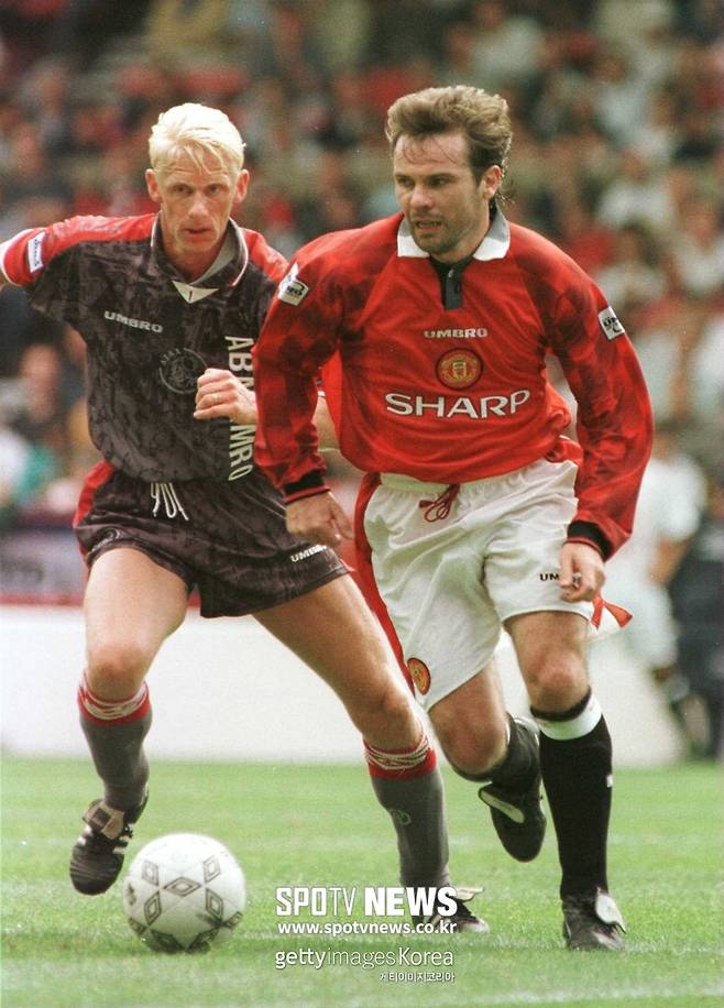 ▲ 브라이언 맥클레어(오른쪽)