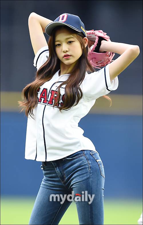 ▲ 아이즈원 장원영 '타고난 아이돌 미모'