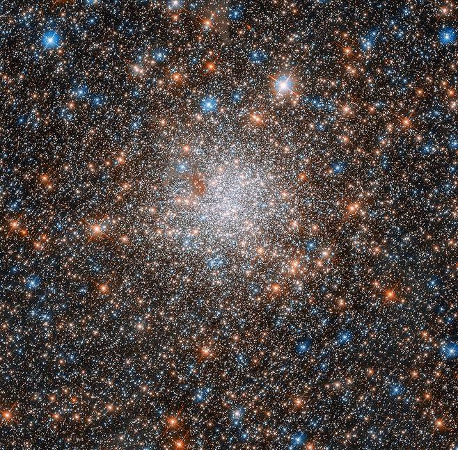 사진출처=ESA/Hubble & NASA