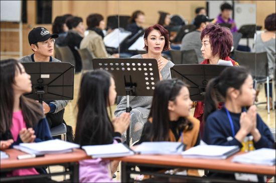 뮤지컬 애니 대본리딩에 참석한 박광현, 변정수, 박선옥