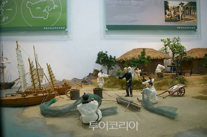 ▲ 최초의 기독복음 전례지 중화동 교회안 풍경