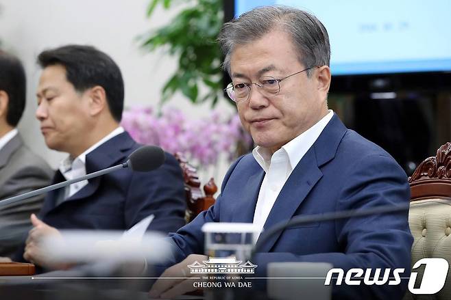문재인 대통령. (청와대 페이스북) 2018.10.29/뉴스1