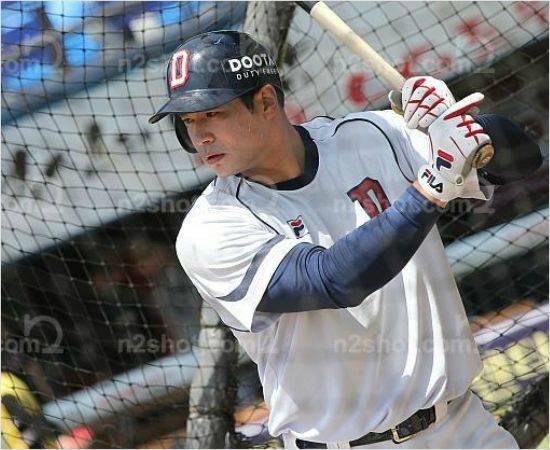 김재환의 타격 훈련 모습.(사진=두산)