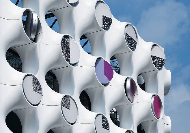 ▲삼성동 KEB 하나은행 '플레이스원(PLACE1)'/사진=김용관